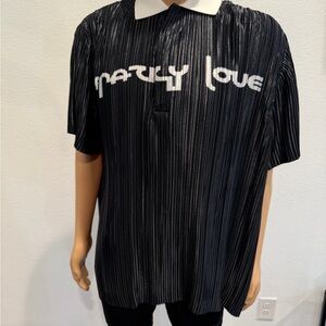 Burberry Men's Black Krazy Love Print Pleated Polo Shirt size Medium Oversize  ￼